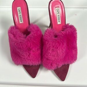 PINK - HEELS by CAPE ROBBIN size 8- used good condition